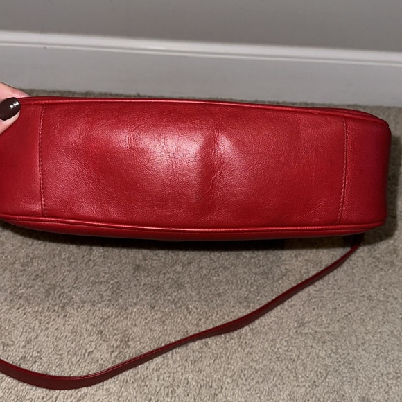 Gucci vintage 2 way leather shoulder bag - Picture 9 of 15
